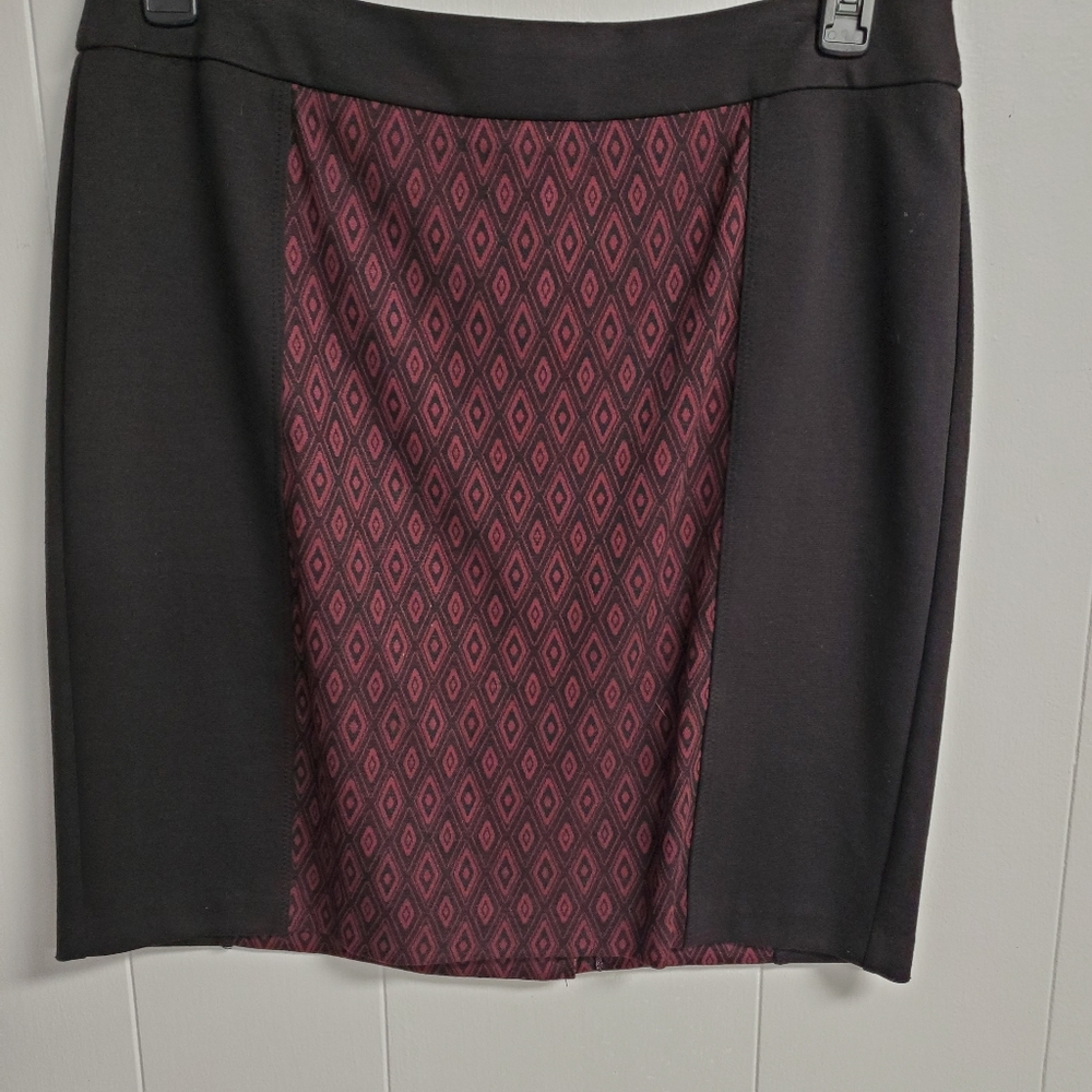 Metaphor Burgundy/Black Pencil Skirt